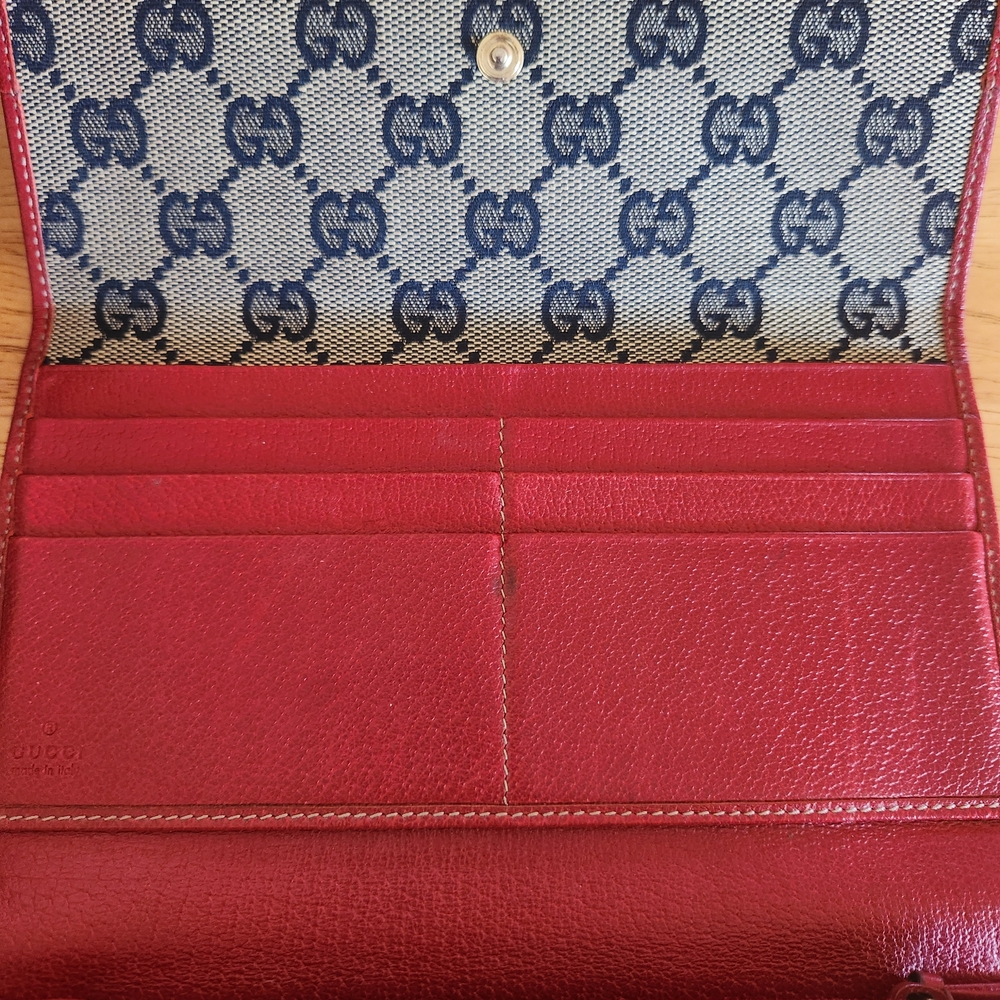 Gucci Vintage Red Wallet - Picture 12 of 16